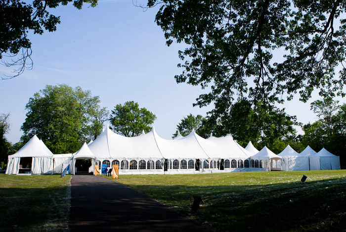 tents-clear-span-structures-event-tents-tentes-pour-evenements-structures