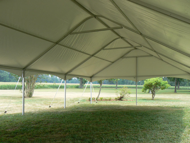 solarsys/clear-span-structure-tents-event-tents-tentes-structures-autoportantes-tentes-et-structures-pour-evenements